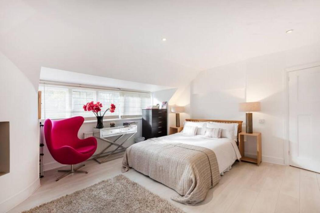 Coach House Villa Woking Ngoại thất bức ảnh