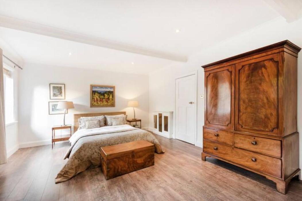 Coach House Villa Woking Ngoại thất bức ảnh
