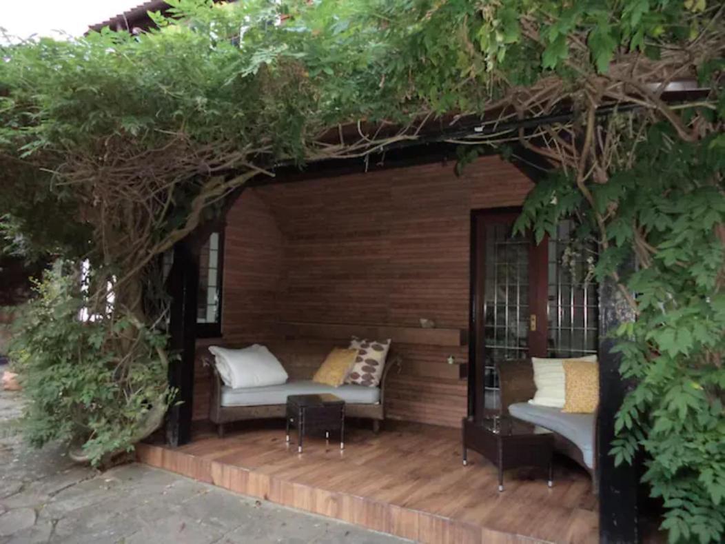 Coach House Villa Woking Ngoại thất bức ảnh