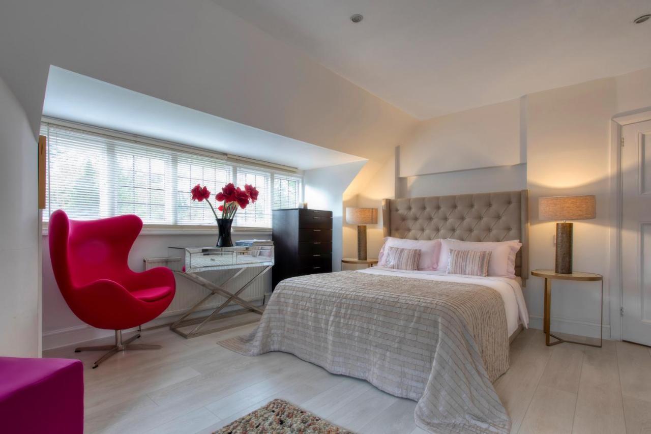 Coach House Villa Woking Ngoại thất bức ảnh
